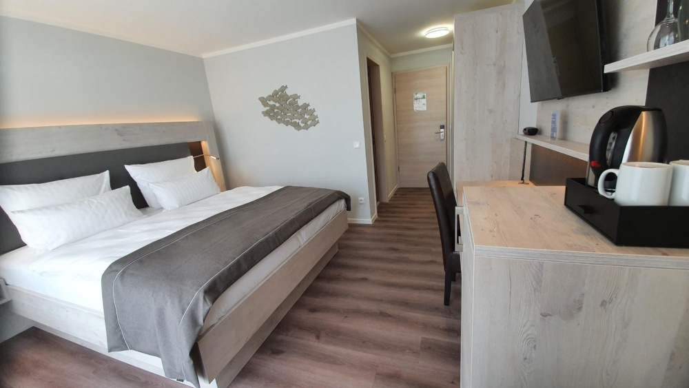 Doppelzimmer mit Balkon